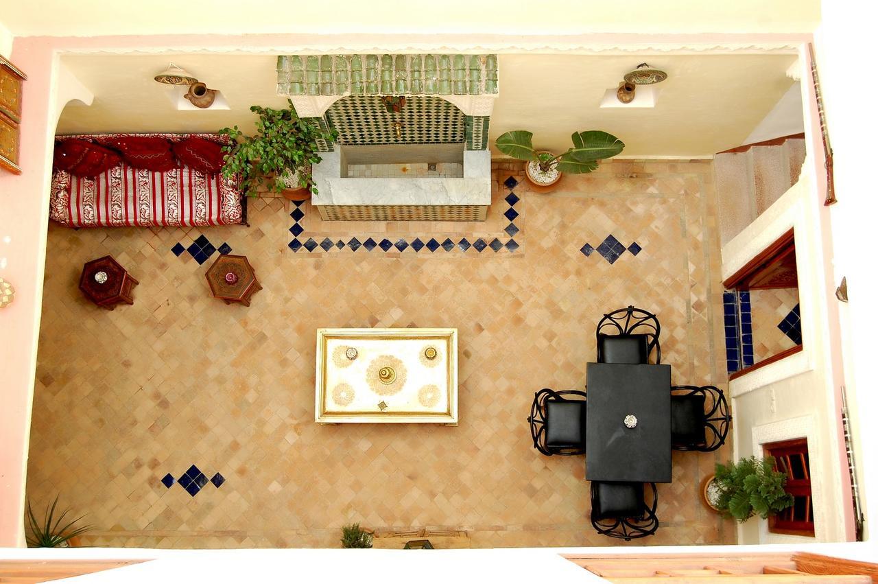 Dar Mounadim Fès Exteriör bild