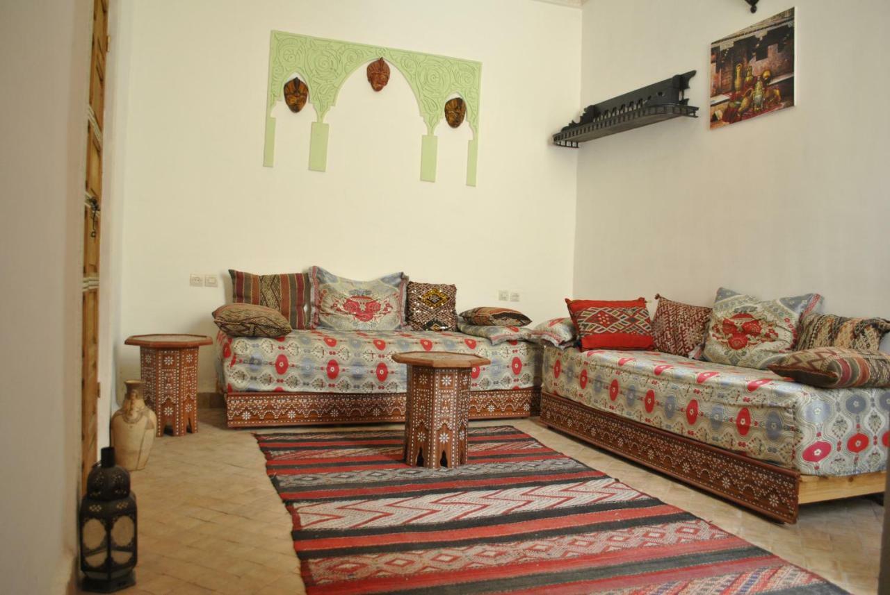 Dar Mounadim Fès Exteriör bild