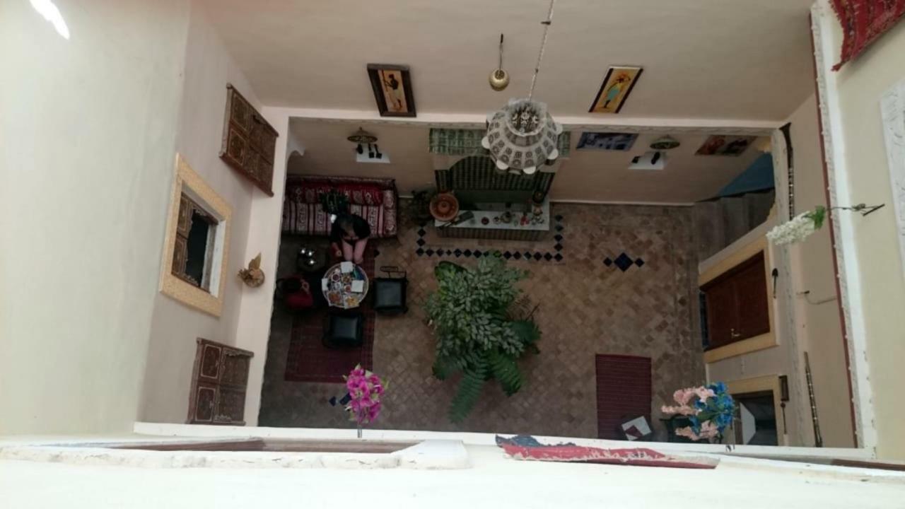 Dar Mounadim Fès Exteriör bild